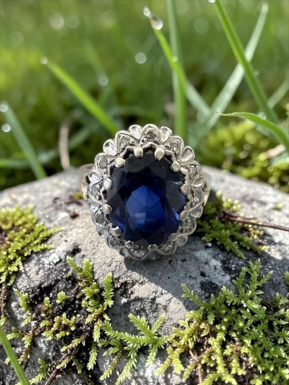 Vintage 14k Gold Blue Stone Halo Statement Ring Scalloped Floral Gallery Prong S
